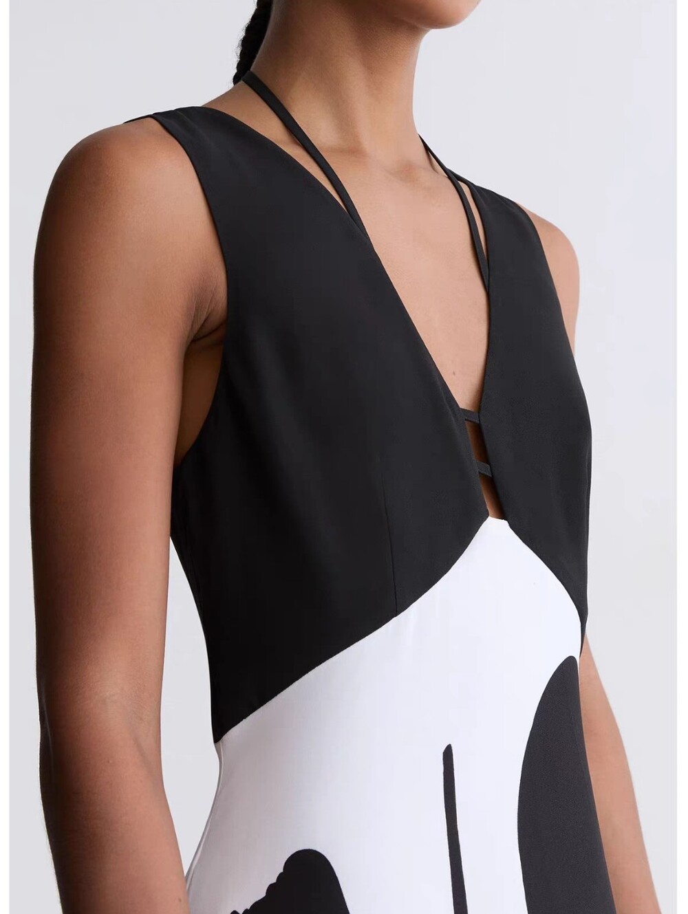 Reiss Cecile Graphic Floral-Print Maxi Dress in Ivory/Black - Picture 4 of 6
